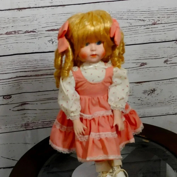 Other - Porcelain doll